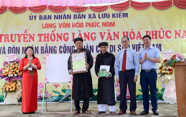 Lễ[-]công[-]nhận[-]cây[-]Mít[-]tại[-]Lưu[-]Kiếm[-]-Hải[-]Phòng[-]là[-]Cây[-]Di[-]sản[-]Việt[-]Nam